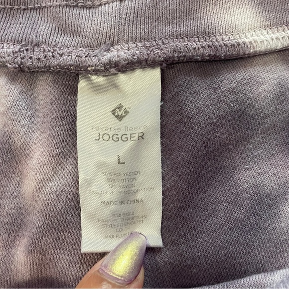 Furry pair of tie dye joggers sz large - Picture 6 of 8